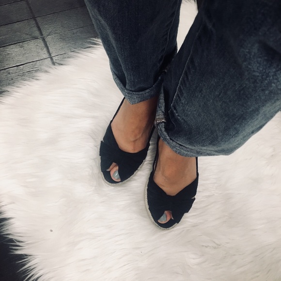 Kenneth Cole Reaction Hot Knot red shoes 5 - Picture 4 of 8